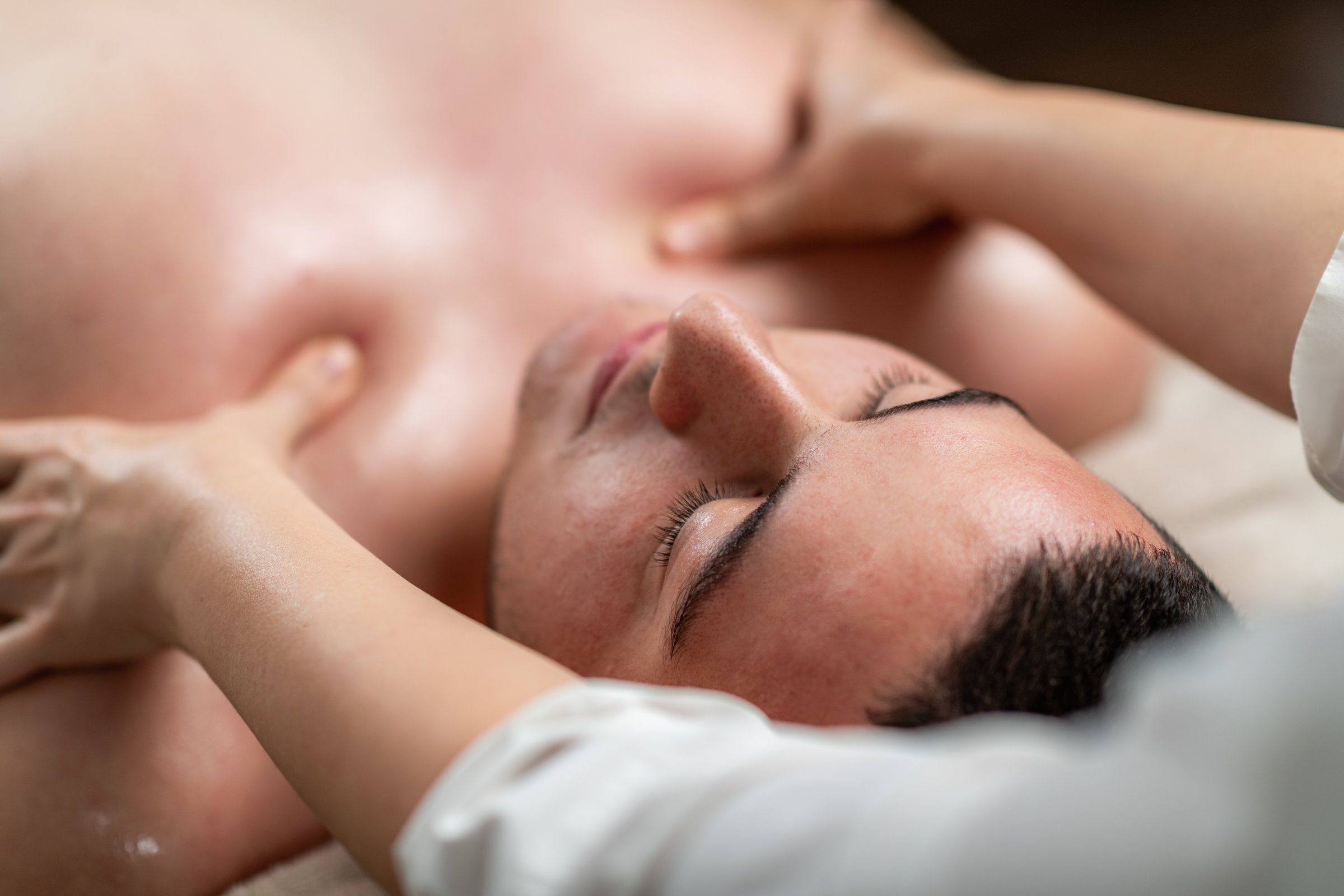 Masajes Majestic Madrid - Masaje tántrico profesional con técnicas artísticas eróticas