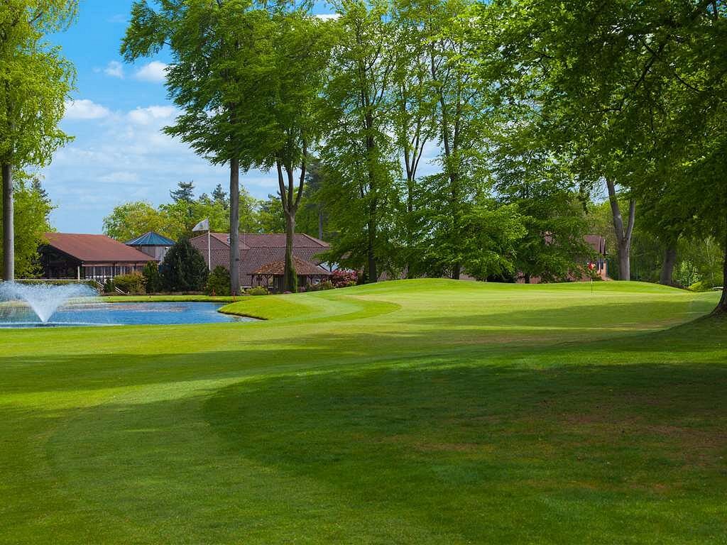 Forest Pines Hotel and Golf Resort in Lincolnshire woodland setting