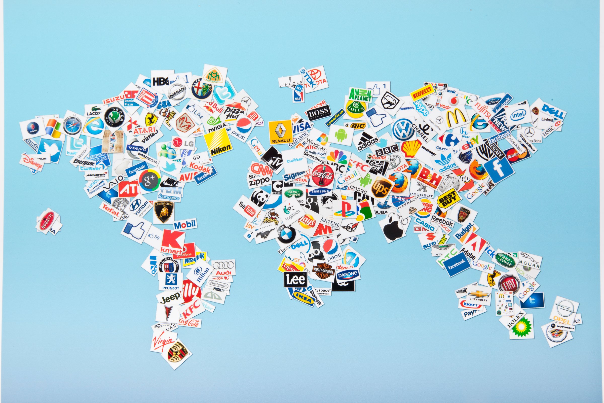 Editorial animation: Seamlessly loopable animation of a compilation of major US retail chains. All logos and trademarks remain property of their respective owners.