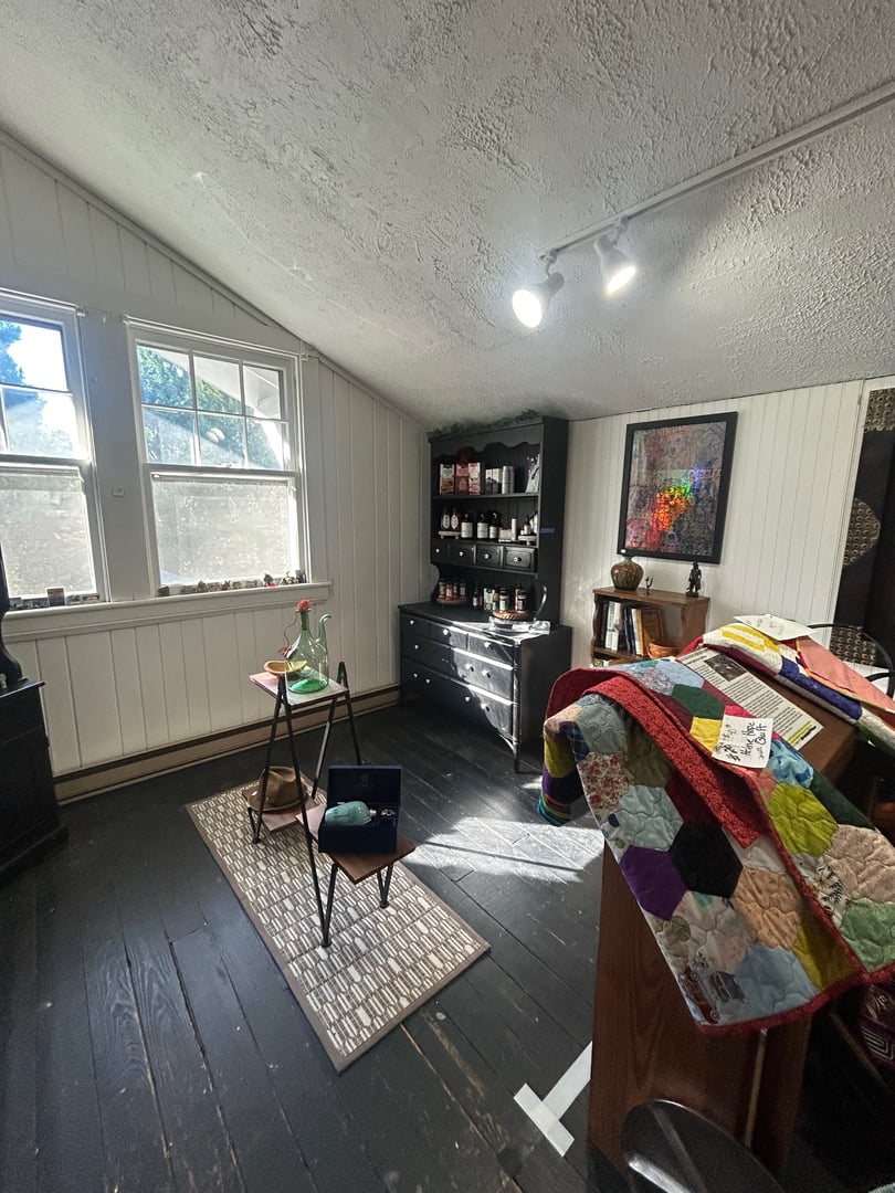 Store gallery showcase