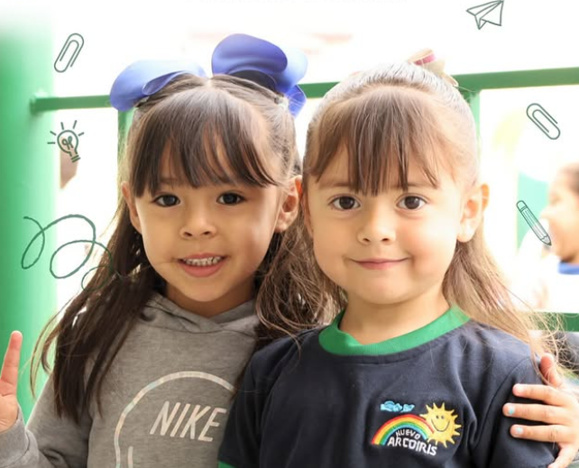 Preescolar Green Hill - niños aprendiendo y jugando