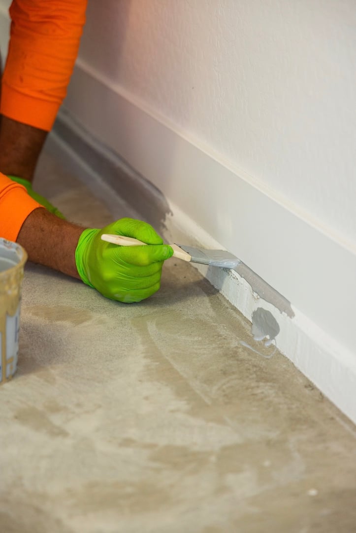 Concrete coating project with earth-tone flakes