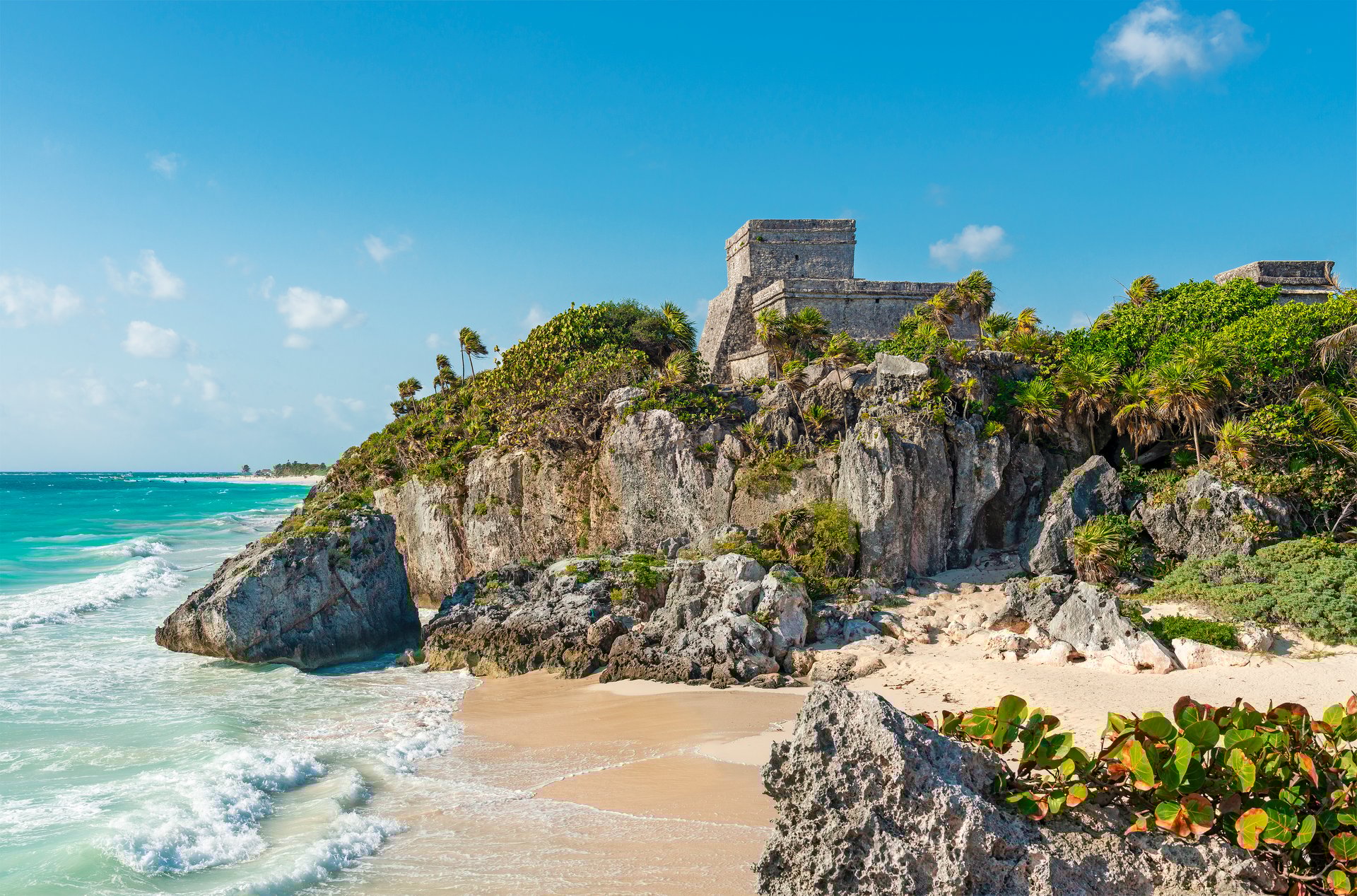 Ancient Mayan ruins of Tulum overlooking Caribbean beach
