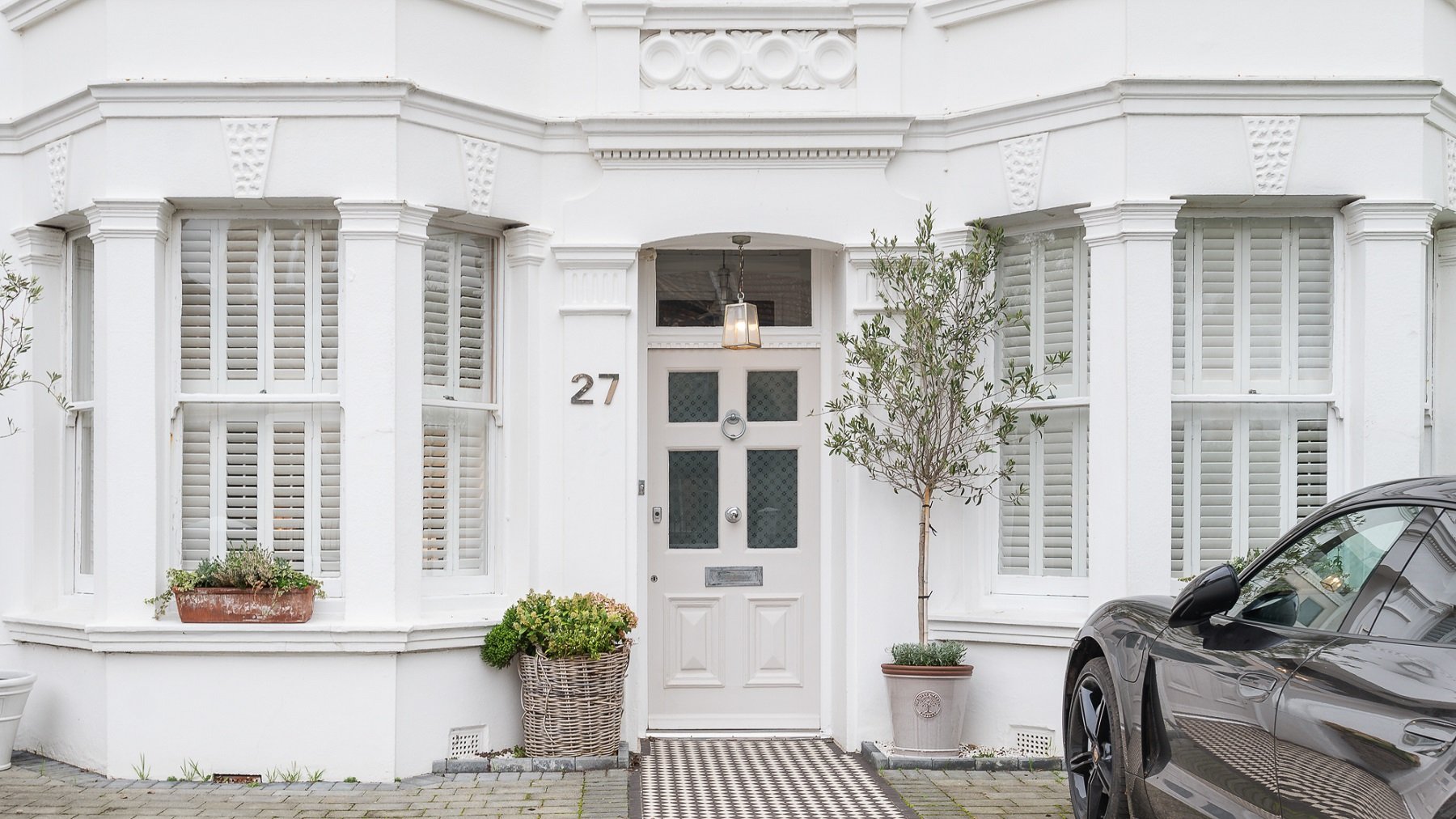 Bay window shutters outside view