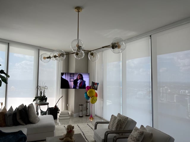 Proyecto de cortinas y tratamiento de ventanas