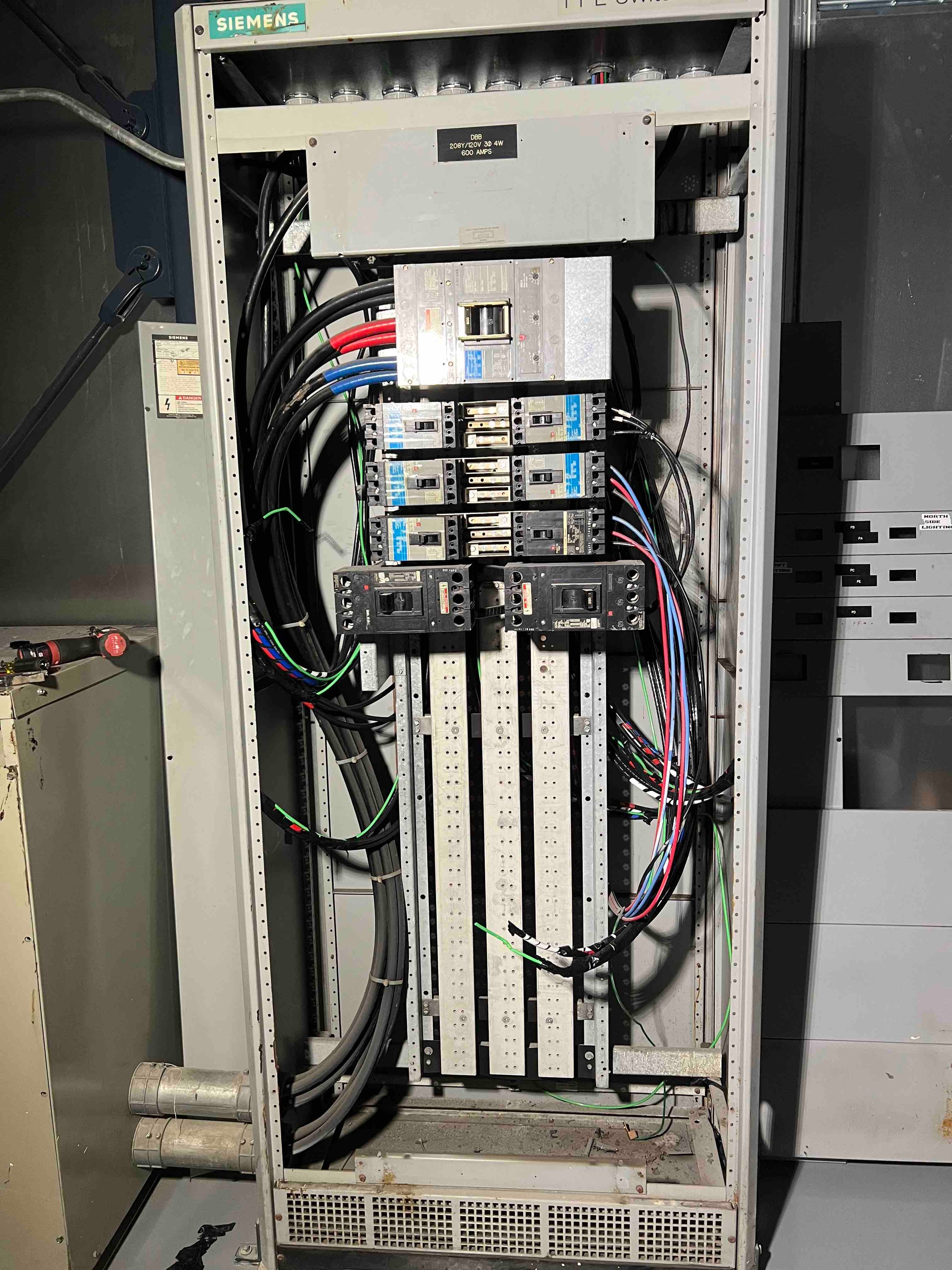 Warehouse industrial new installation - Image 10