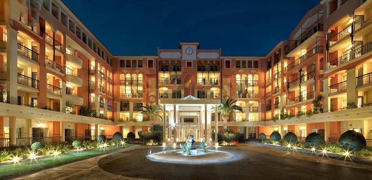 Bonalba Golf Resort exterior building