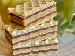 Oblande - Crispy wafer cookies layered with cream filling