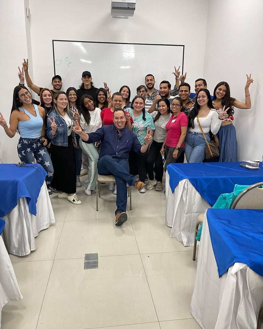 Gabriel Besada - Formador de expertos en marketing digital con 16 años de experiencia