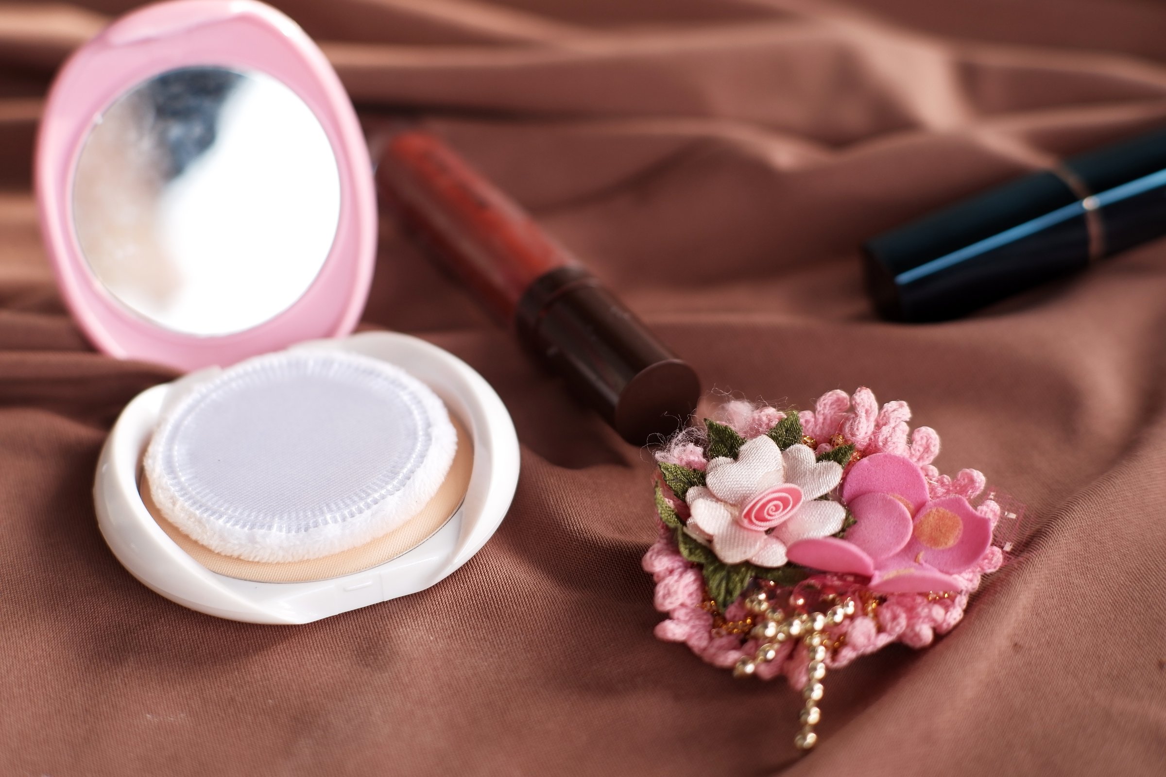 simple beauty display with flowers