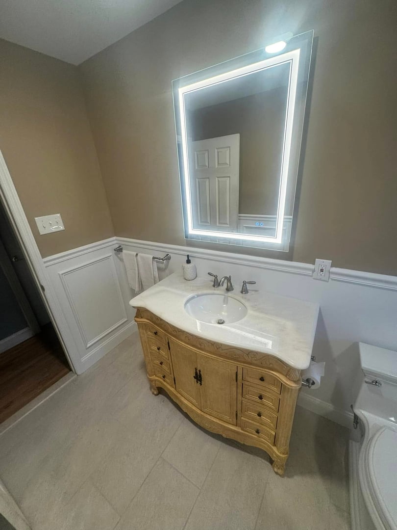 High-quality bathroom remodeling with premium features in Toledo OH