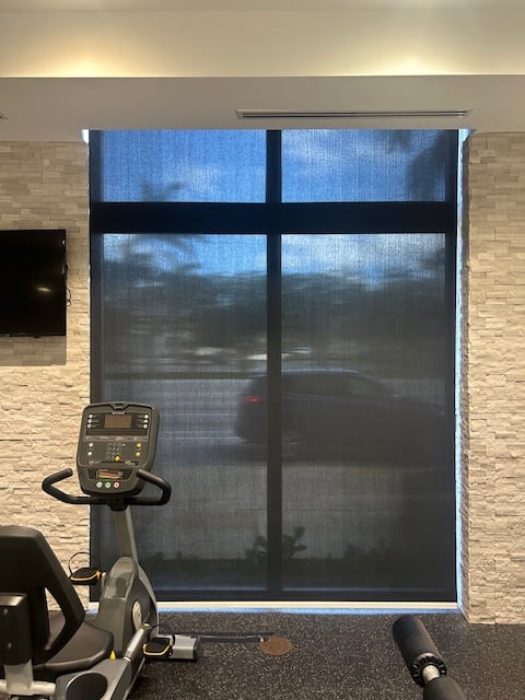 Proyecto de cortinas y persianas decorativas