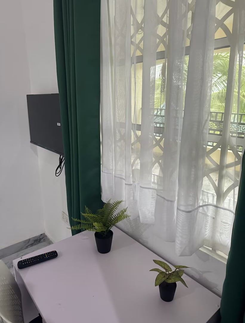 JT Ensuite Room interior