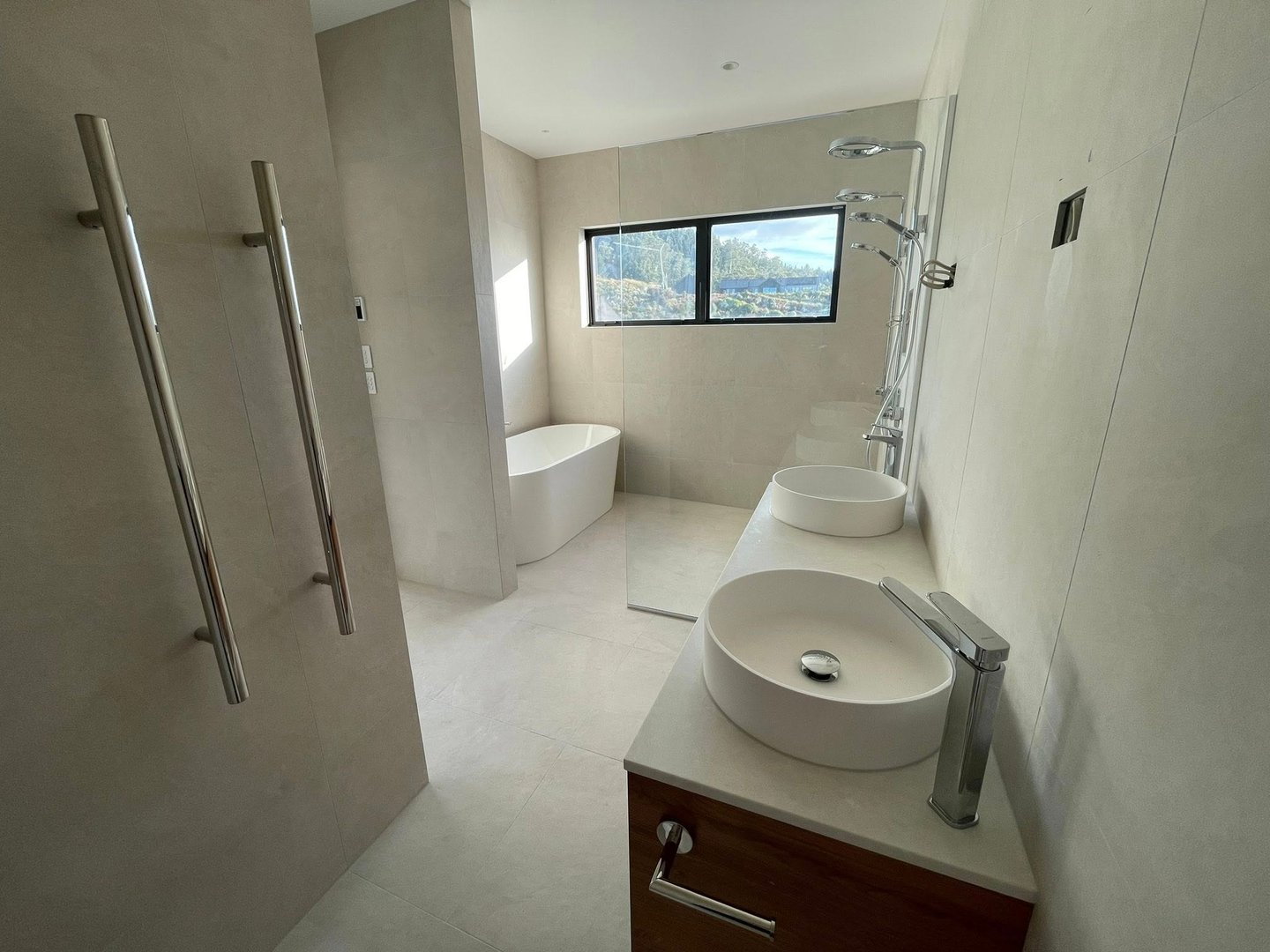 Bathroom again landscape