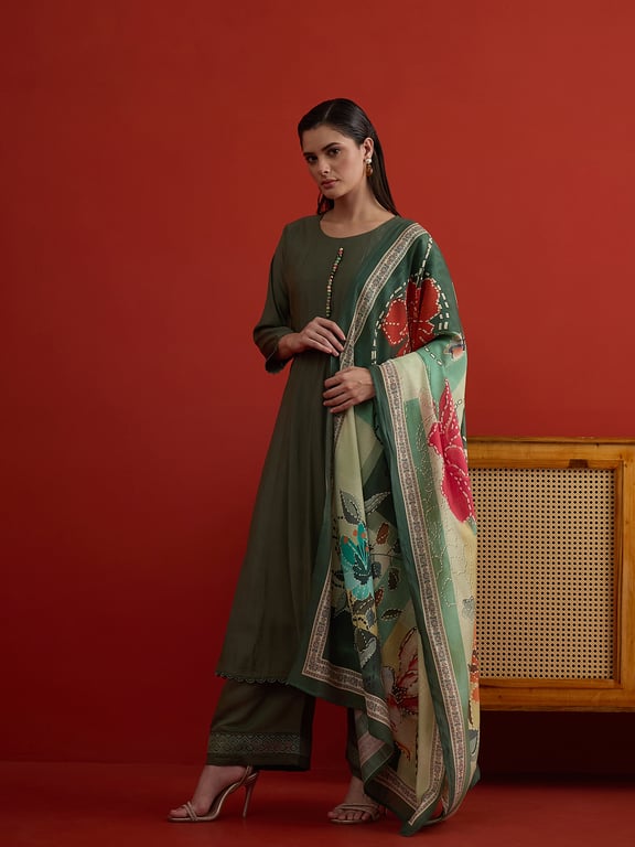 Olive Heritage Floral Dupatta Kurta Set thumbnail 5