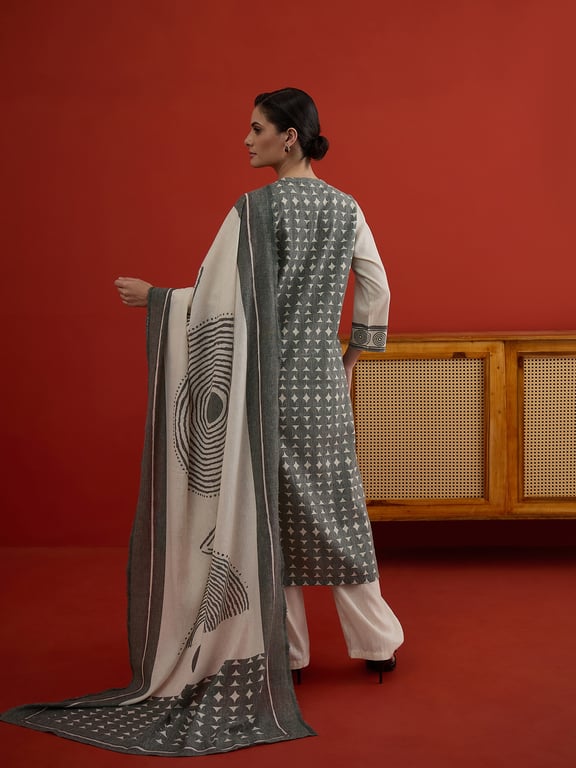 (Cotton Plus) Geometric Printed Kurta Set with Dupatta thumbnail 5