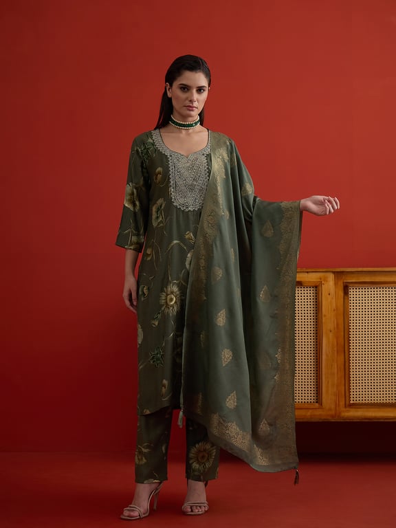 (Libas) Forest Bloom Jacquard Kurta Set
