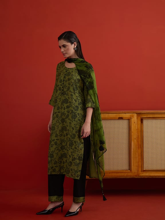 (Libas) Olive Garden Floral Printed Kurta Set thumbnail 4