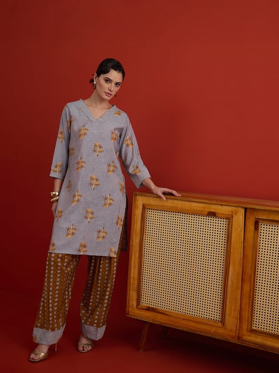(Libas) Sunburst Floral Printed Kurta Pant Set thumbnail 2