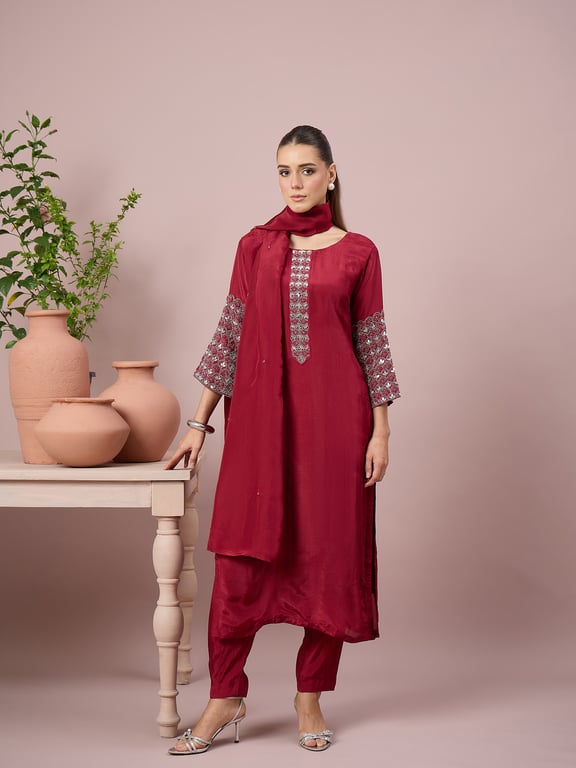 Ruby Elegance Embroidered Kurta Set thumbnail 2