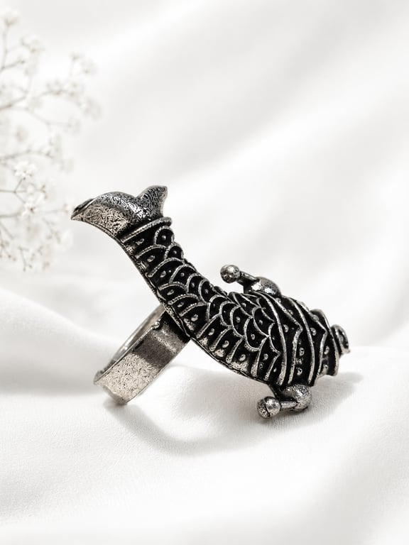 Fish Motif Statement Ring thumbnail 2