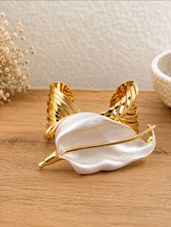 White Shell Statement Cuff Bracelet thumbnail 2