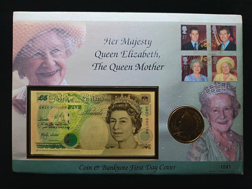 England，1900 - 2000，5 Pounds，QM 20 000799 & No .1041，UNC，1 Qty 