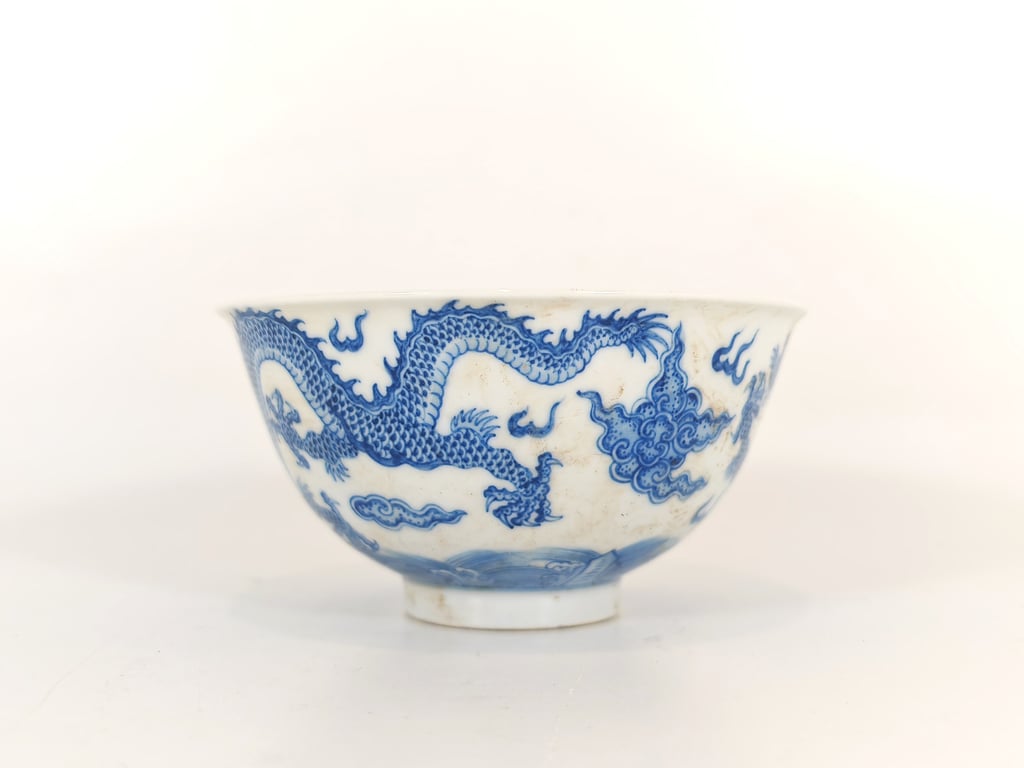 民国 青花双龙纹碗 仿官窑 Republic Blue and White Double-Dragon Bowl, Imperial Ware Imitated, Qty-1