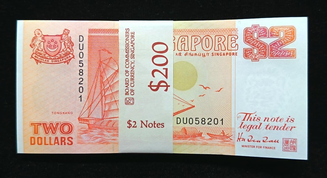 P#27. Singapore. 2 Dollars. 1991. DU058201 - DU058300. 100pcs Running Number. AUNC - UNC. Light Foxing