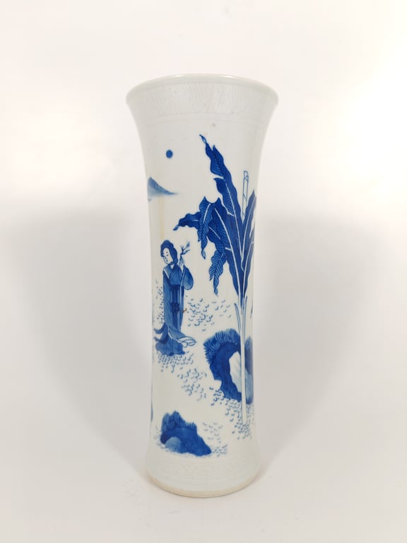 Ming Dynasty, Chongzhen Period, Blue and White Lady and Children Motif Vase 明崇祯 青花仕女婴戏图纹瓶, Qty-1