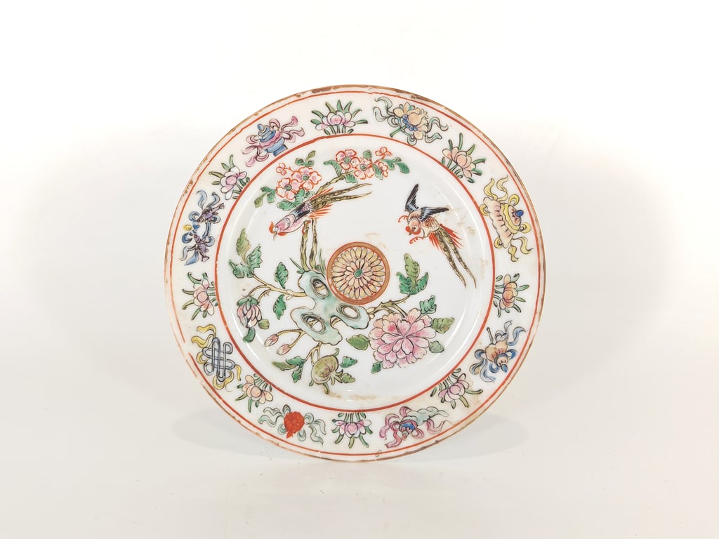 Late Qing Dynasty White Ground Pheasants Four Seasons Flowers Buddhist Emblems Plate
晚清 白地雉鸡四季花卉八宝碟, Qty - 1