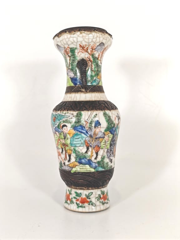 Late Qing Dynasty White Ground Cracker Glaze Warrior Elephant-Shape Ears Sauce Glaze Vase 晚清 白地冰裂纹武士象形把手酱釉瓶