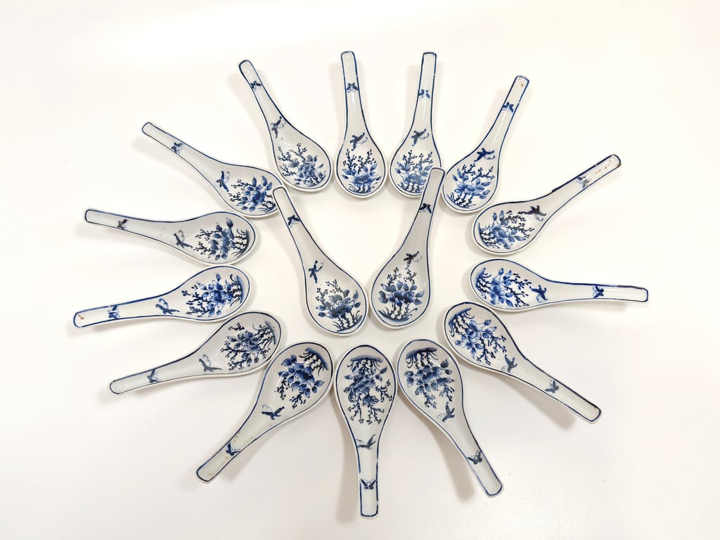 Republic A Group of Blue and White Flowers Butterfly Spoons 民国 一组青花花卉蝴蝶勺子, Qty-16