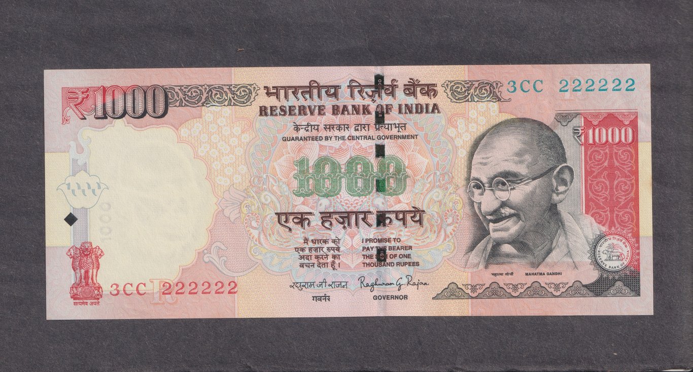 India, 1000 Rupees, 3CC 222222, UNC. Light Foxing, Sold as is, no return, Qty-1