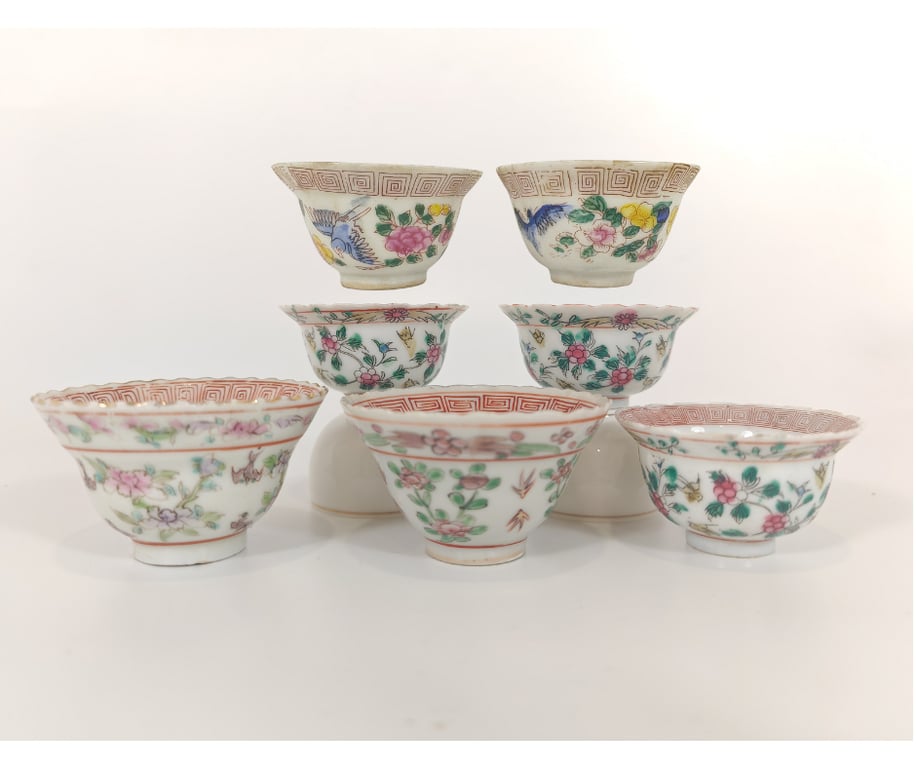 Late Qing A Group of White Ground Four Seasons Flowers Birds Cups
晚清 一组白地四季花卉鸟禽杯, Qty-7