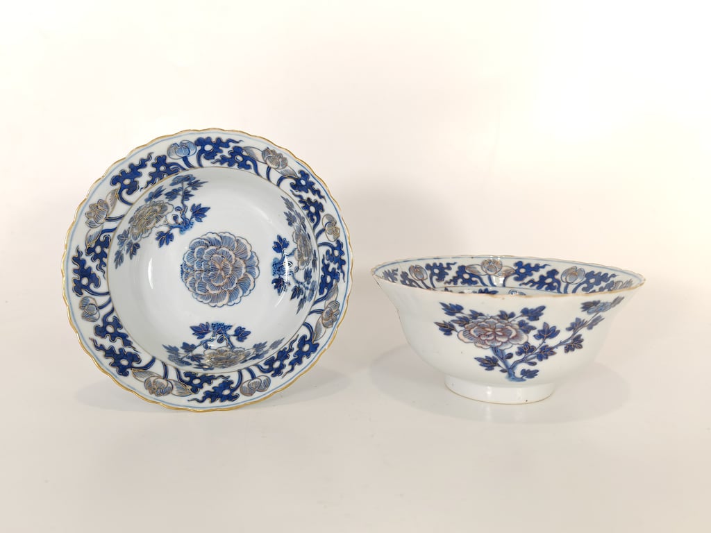 Late Qing Dynasty Rare Gilded Blue and White Peony Lotus Bowls 晚清 稀有青花添金牡丹莲花碗, Qty - 2