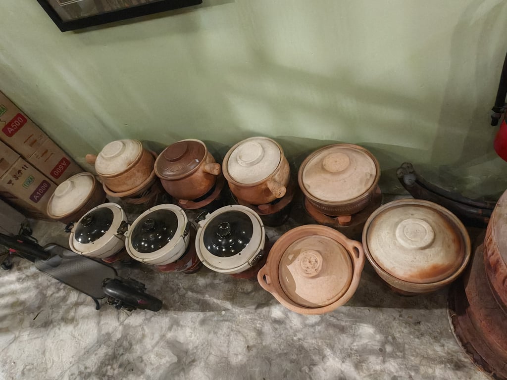 Variety of Claypots, Qty-10