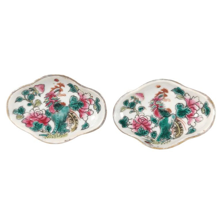 Late Qing Dynasty White Ground Phoenix Peony Four-Lobed Spoon Rest 晚清 白地凤凰牡丹四叶形勺托, Qty - 2