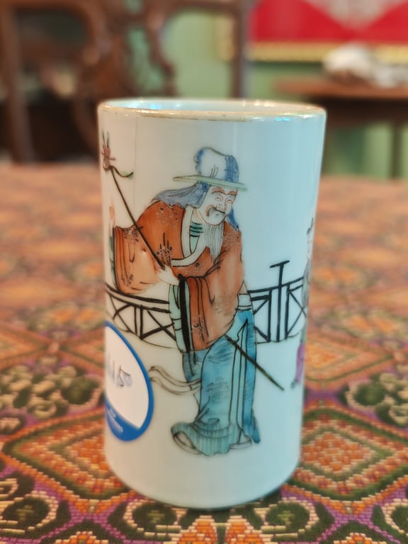 Qing Dynasty to Republic Famille Rose Brush Pot