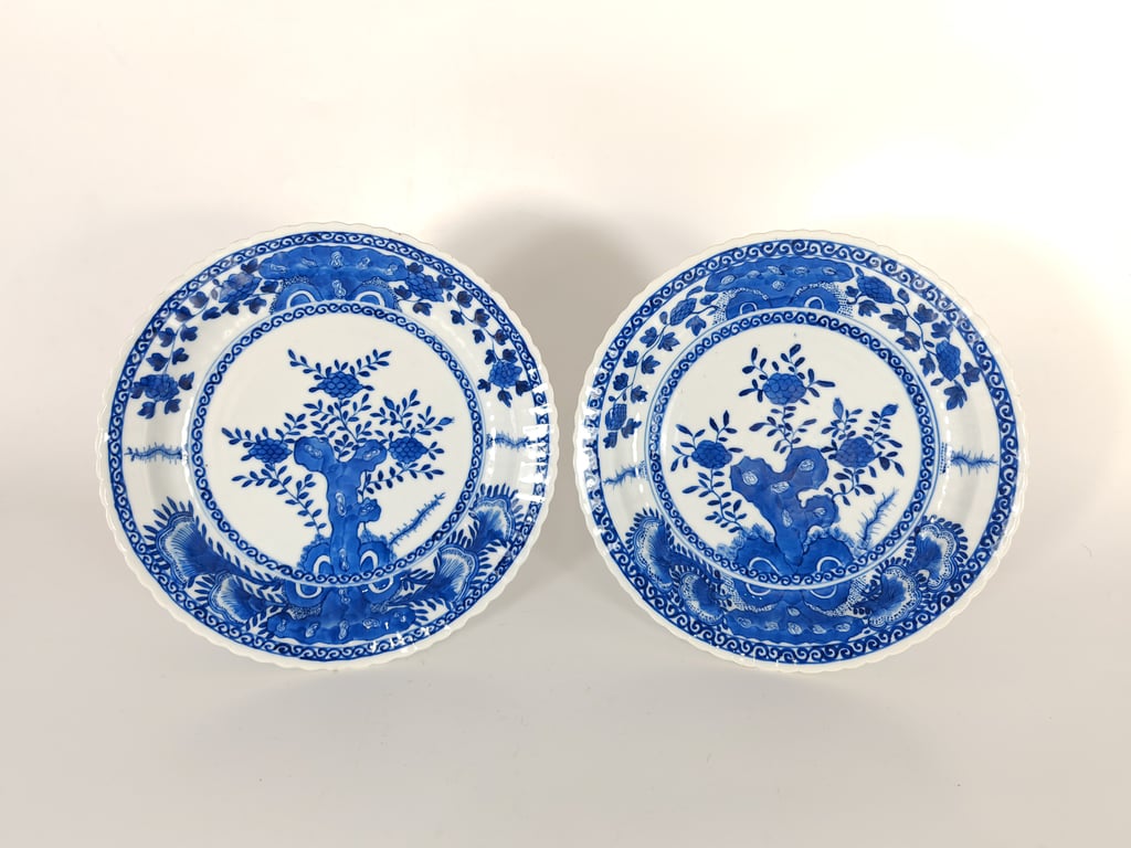 Late Qing Dynasty Blue and White Lingzhi Plates 晚清 青花灵芝盘, Qty - 2