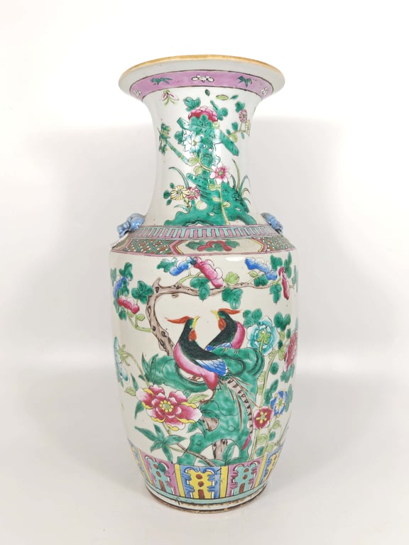Late Qing Dynasty White Ground Famille Rose Double-Phoenix Double-Pheasant Four Seasons Flowers Decorative Vase
晚清 白地粉彩双凤凰双雉鸡四季花卉赏瓶