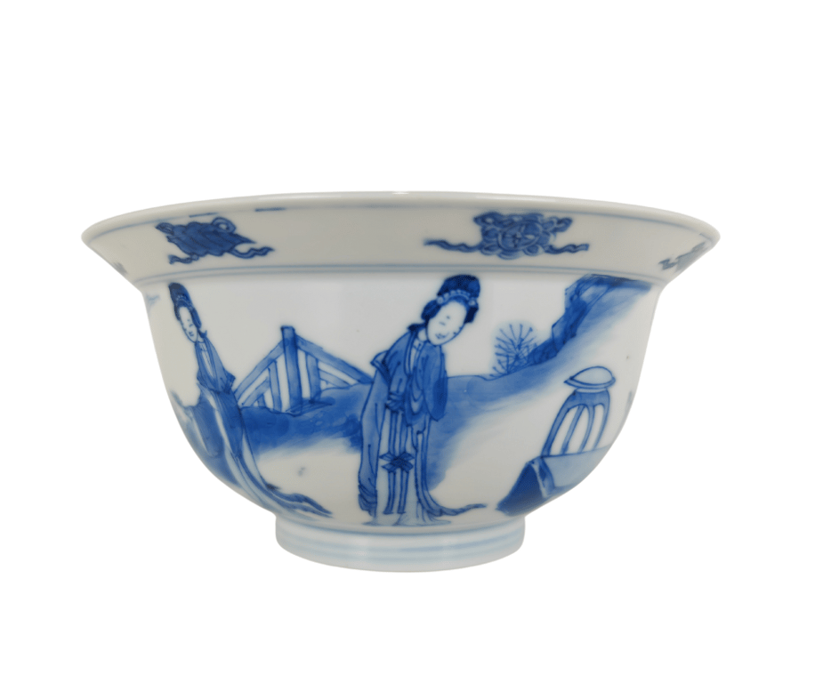 清康熙  青花折沿仕女婴戏纹碗  Qing Dynasty Kangxi Blue and White Lady and Infant Motifs Bowl
