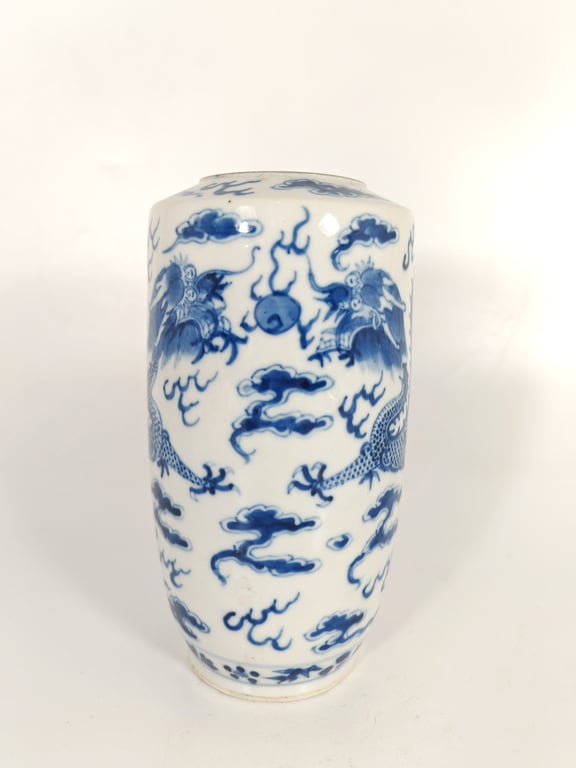 Qing Dynasty Guangxu Blue and White Double-Dragon Chasing Sun Vase 清光绪 青花双龙追日棒槌瓶, Qty - 1