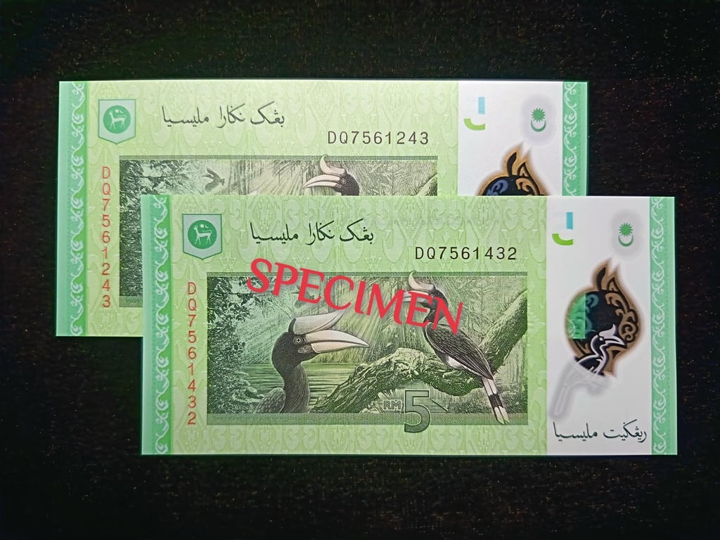 Malaysia，2019，5 Ringgit，DQ 7561432/43 - 2pcs，Sign.N.Shamsiah，UNC，Jumble Up Dragon Number，1 Qty 