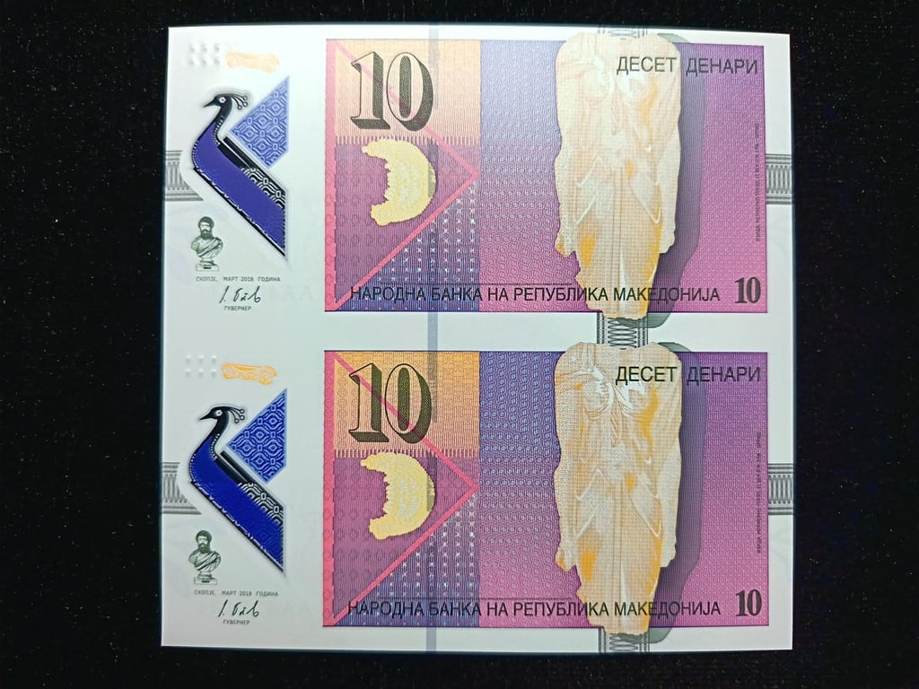 North Macedonia，10 Denars，2018，AA 420141 - 430141 ,Uncut 2 in 1，UNC，1 Qty 
