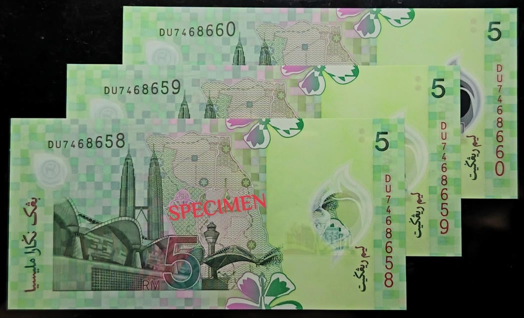 Malaysia. 5 Ringgit. 2000. DU7468658 / 59 / 60. 3pcs AU - UNC