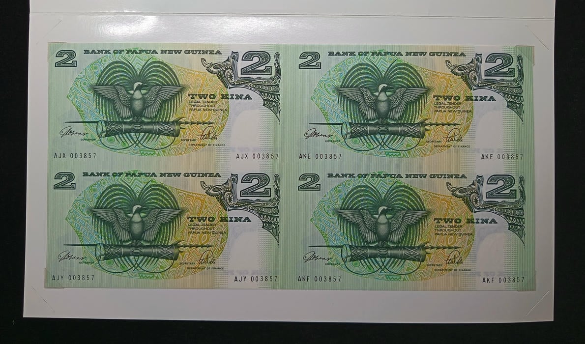 Papua New Guinea，1975，2 Kina，AJX/Y/E/F 003857，Uncut UNC，4 in 1，1 Qty 