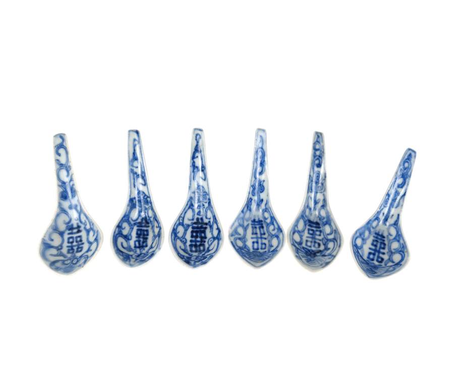 Late Qing Dynasty Blue and White Foliage Scrolls Butterflies Double-Happiness Soup Spoons 晚清 青花缠枝蝴蝶双喜纹汤匙  Qty -6