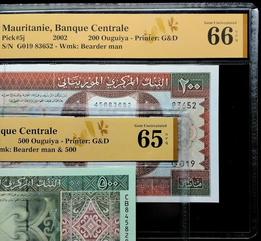 2pcs Lot: Mauritanie. 2013 / 2002 | 500 Ouguiya / 200 Ouguiya | MDC 65 GPQ / 66 GPQ | Serial : CB8458281A & G019 83652 | P#18. P#5j.