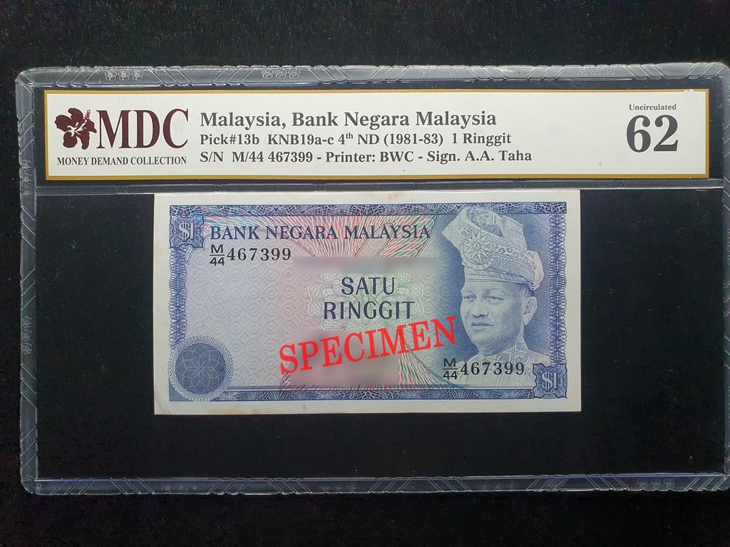 Malaysia，1 Ringgit，1981-83，M/44 467399，Sign.A.A.Taha，MDC 62，Double Prefix #44's，1 Qty 